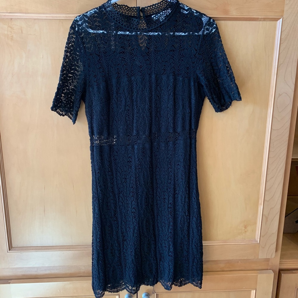 Francesca’s black lace dress